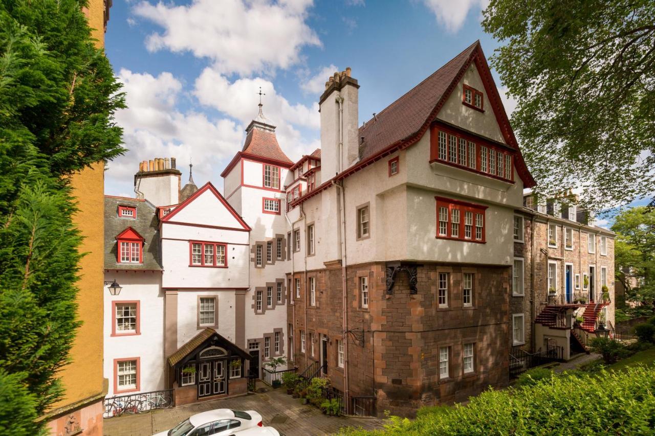 Amazing Penthouse, Stunning Views, Castle 2 Mins Apartment Edinburgh Bagian luar foto