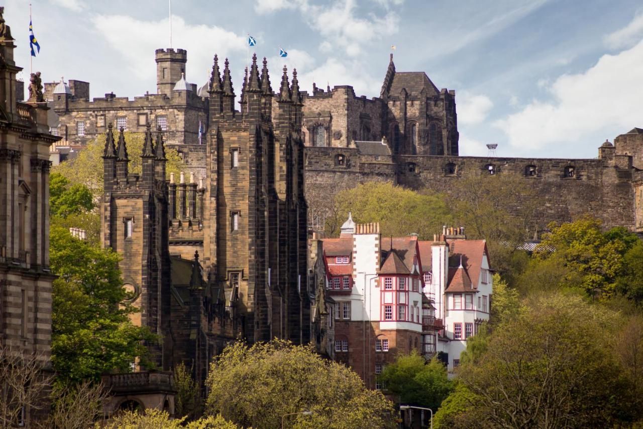 Amazing Penthouse, Stunning Views, Castle 2 Mins Apartment Edinburgh Bagian luar foto